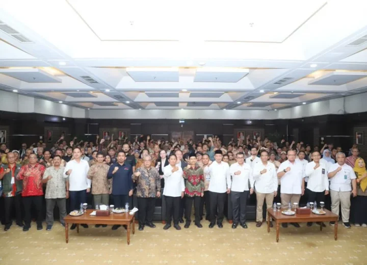 Konferensi_Nasional_Perkebunan_Rakyat_II-2026_09_21-18_27_47_f46b1d511cd38b3289e8bcfc9f9b73e1_960x640_thumb