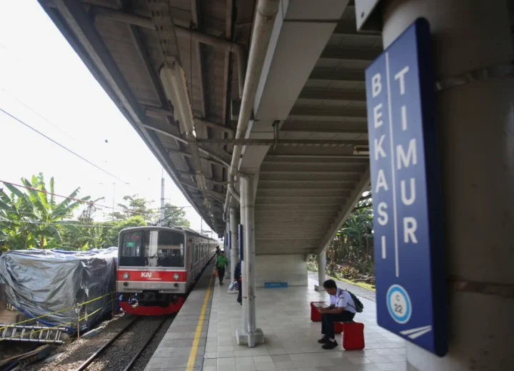 Stasiun_Bekasi_Kembali_Dibuka_Setelah_Kecelakaan_KRL_dan_KA_Argo-2026_04_30-05_02_26_9c60c9c204b54743d14c0b6d70dae6f1_960x640_thumb
