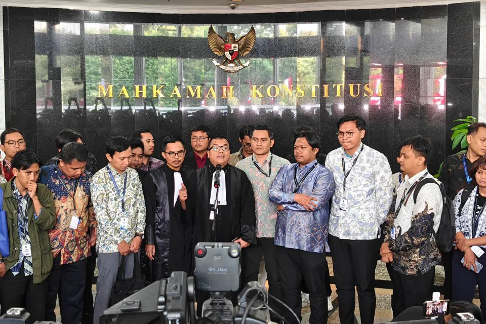 Mahkamah_Konstitusi_Putuskan_Mulai_2028_Program_MBG_Tak_Boleh_Pa-2026_07_30-18_43_24_be1f419828d90bef99a85443436cbd5d_960x640_thumb