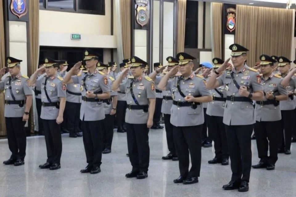 Sejumlah_pati_dan_pamen_Polri_mengikuti_pelantikan_jabatan_baru-2026_10_04-14_31_29_a1a5b952ad6854ecd4b0ec7a605efea0_960x640_thumb
