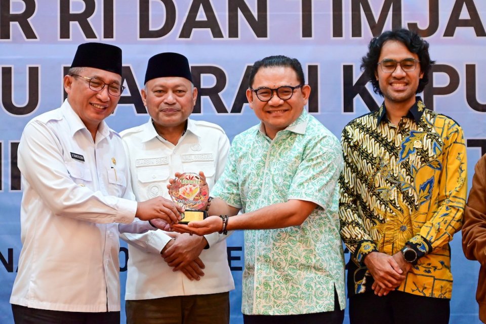 Wakil_Ketua_Pansus_RUU_Daerah_Kepulauan_DPR_RI_Jaelani-2026_10_02-14_11_51_627a7b972602b8258956ccd09556527b_960x640_thumb