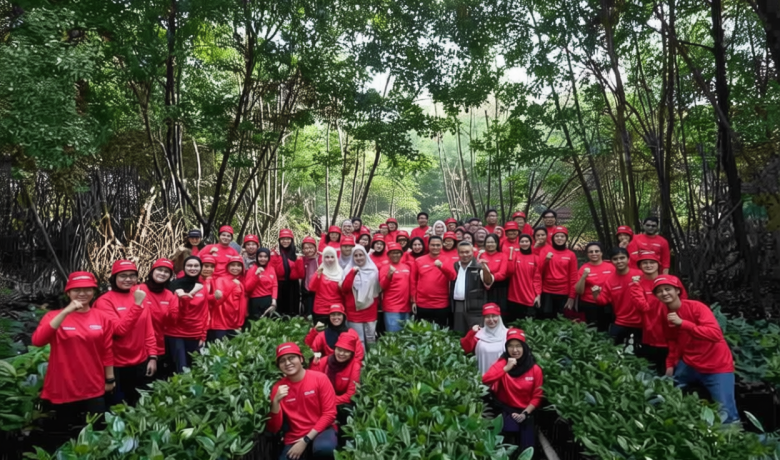 Special Plan: Aksi Nyata Telkomsel dari Lari Jadi Ribuan Pohon Mangrove
