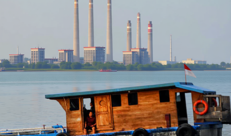 Facing Challenges: Gangguan Dua Pembangkit Listrik Picu Pemadaman Bergilir di Jawa