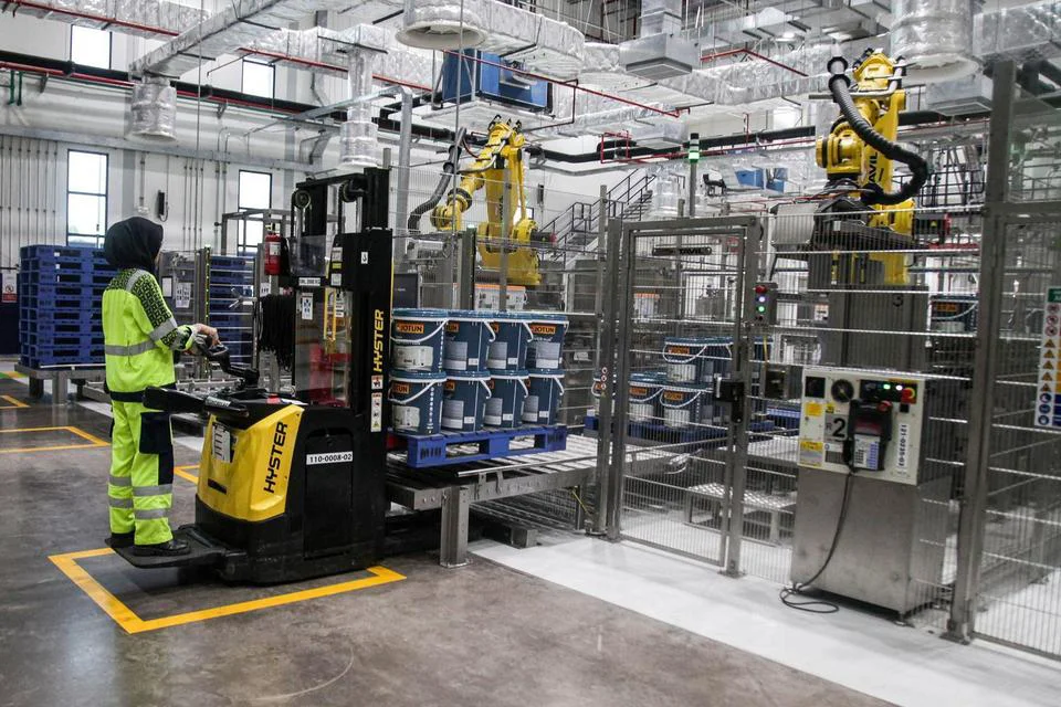 Facing Challenges: BI: Industri Manufaktur Masih Ekspansi, PMI Diproyeksi Naik ke 52,32%