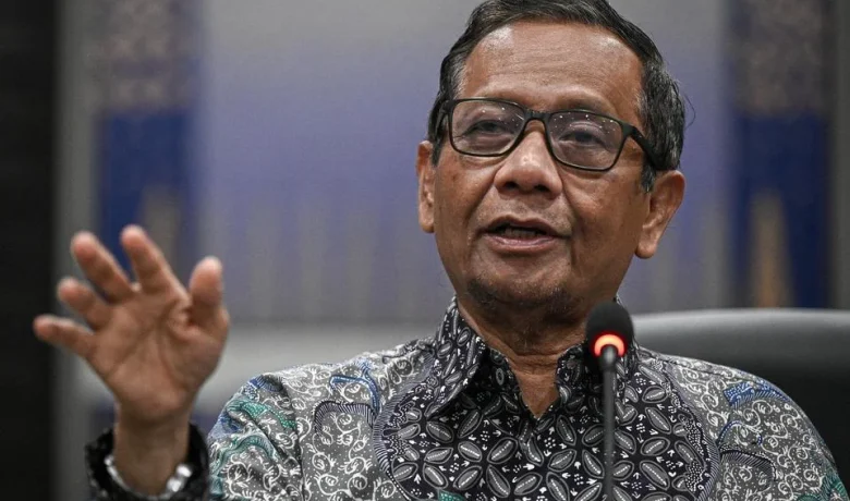 Mahfud: Pengalihan Perkara Eks Jampidsus ke Kejaksaan Janggal – Tak Sesuai KUHAP