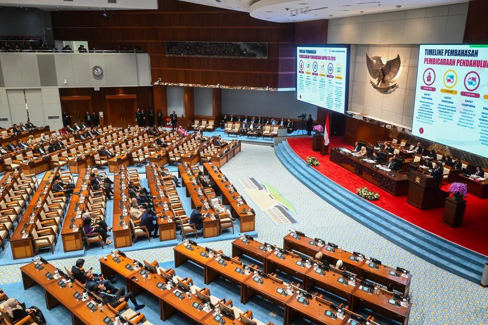 Topics Covered: Muncul Wacana DPR Gunakan Hak Angket Kasus Febrie, Bagaimana Progresnya?