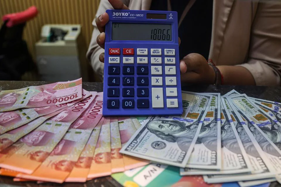 New Policy: Rupiah Diproyeksi Melemah, Dipicu Tensi Timur Tengah dan Arah Kebijakan The Fed