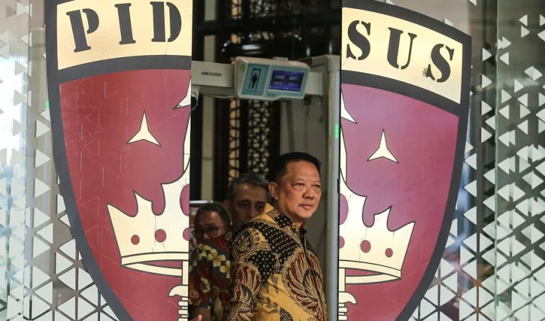 Mahfud Dorong KPK Ambil Alih Penanganan Kasus Eks Jampidsus Febrie Adriansyah