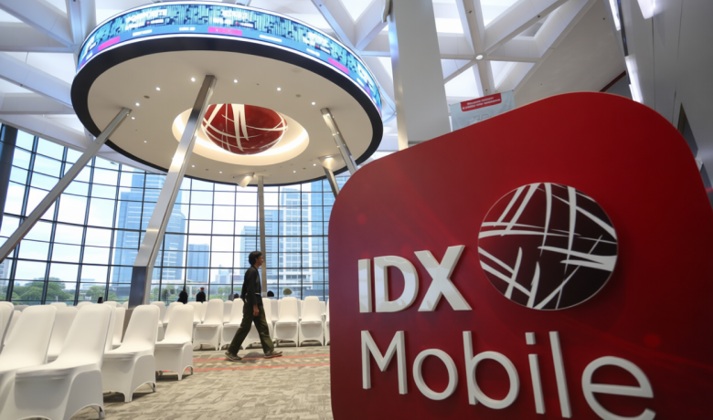 IHSG Ditutup Naik Tipis – BEI Catat Crossing Jumbo di Saham BBCA, SINI dan BACH
