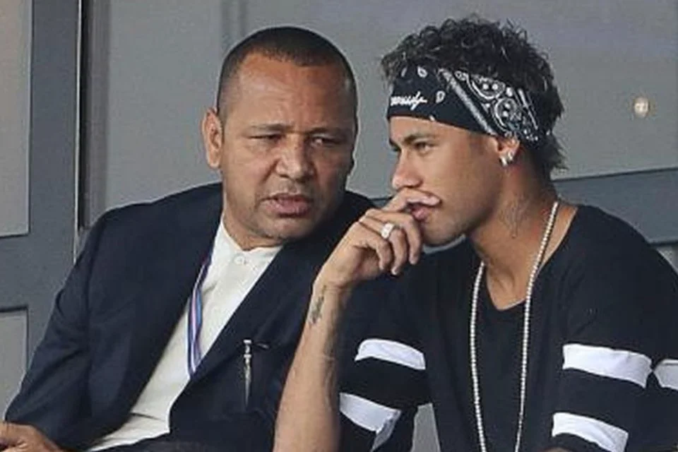 Important News: Ayah Neymar Kirim Surat, Minta Sang Putra Tak Pensiun