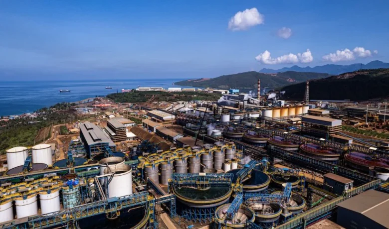 Latest Program: Investasi Hilirisasi Tembus Rp 300,1 Triliun, Didominasi Sektor Mineral