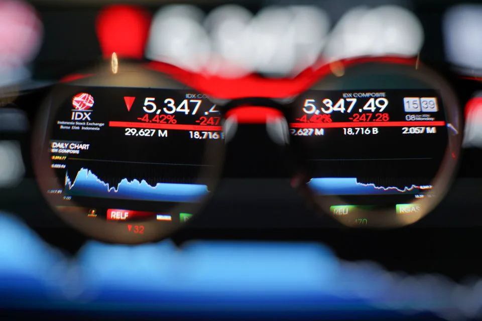 Latest Update: IHSG Diramal Terkoreksi, Analis Rekomendasikan Saham ARCI, BRMS, INCO dan BMRI