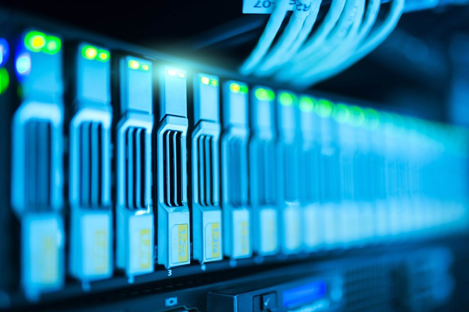 Latest Program: Meta Gelontorkan Rp 162 Triliun Bangun Pusat Data AI Pertama di Kanada