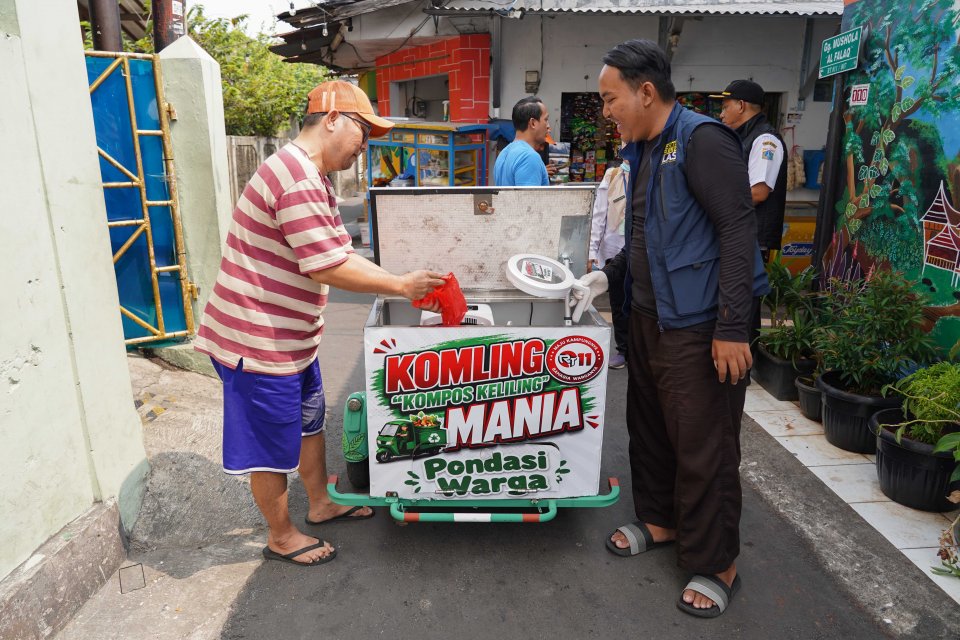 Latest Program: [Foto] Kompos Keliling, Terobosan Baru Kurangi Sampah dari Rumah