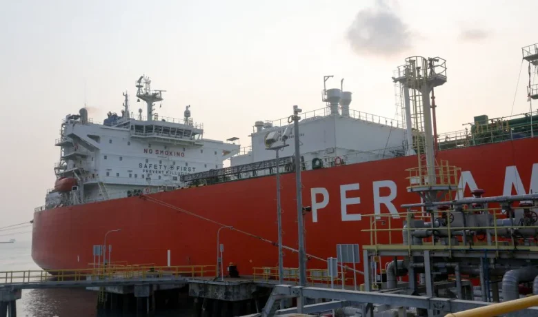 Solving Problems: Impor LPG dari AS Tiba di Indonesia, Setara 15 Juta Tabung Gas 3 Kg