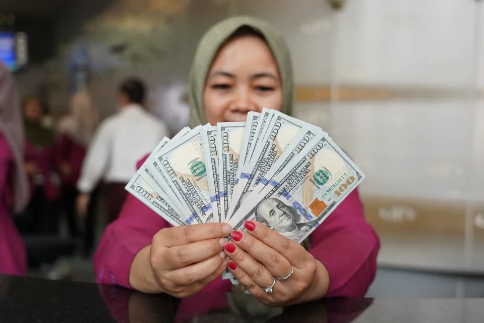 Latest Program: Rupiah Berpeluang Menguat Tipis, Data Tenaga Kerja AS yang Lemah Tekan Dolar