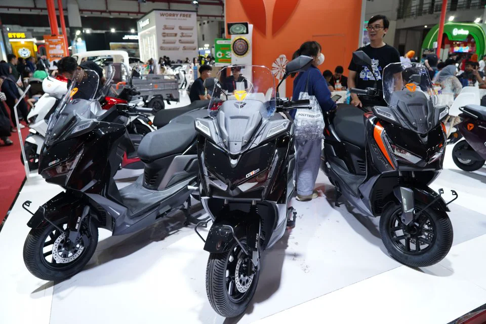 Key Discussion: [Foto] Proyeksi Penjualan Motor Listrik di tengah Penundaan Penyaluran Insentif