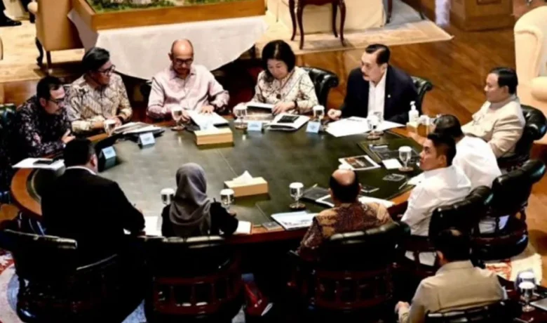 Topics Covered: Prabowo Panggil Luhut ke Hambalang, Bahas Ketahanan Ekonomi hingga GovTech