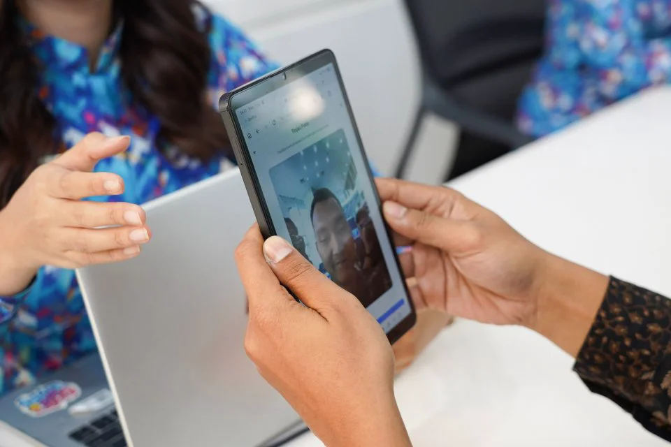 Key Discussion: Tanggung Biaya Registrasi Simcard Biometrik, Operator Berharap Harganya Turun