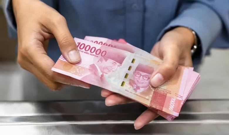 Topics Covered: Rupiah Ditutup Menguat ke Rp 18.065, Ditopang Optimisme Proyeksi Ekonomi RI