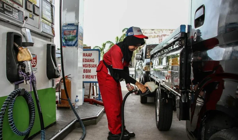 Kemenkeu Soroti Pemilik Lebih dari Satu Mobil Masih Pakai Pertalite