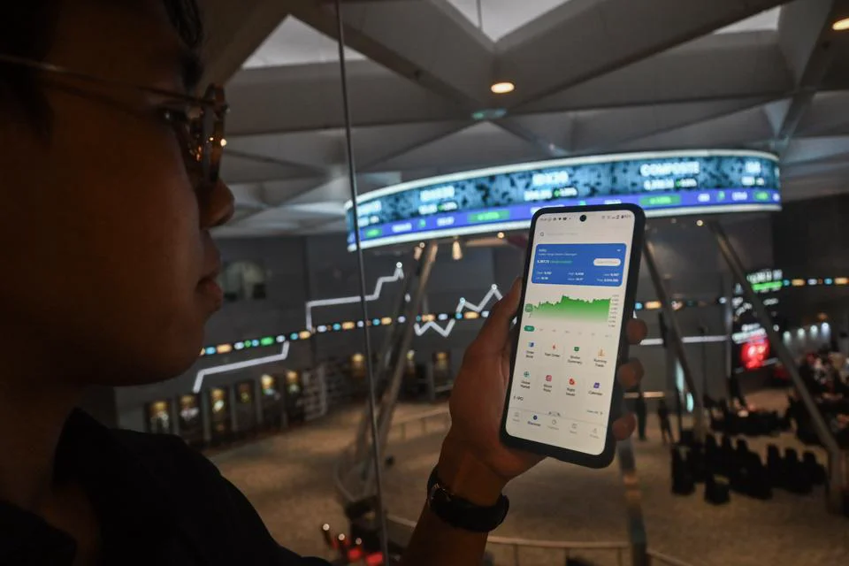 IHSG Ditutup Menguat 1,68%, Harga Saham KIJA Mendadak Lompat ke Rp 206