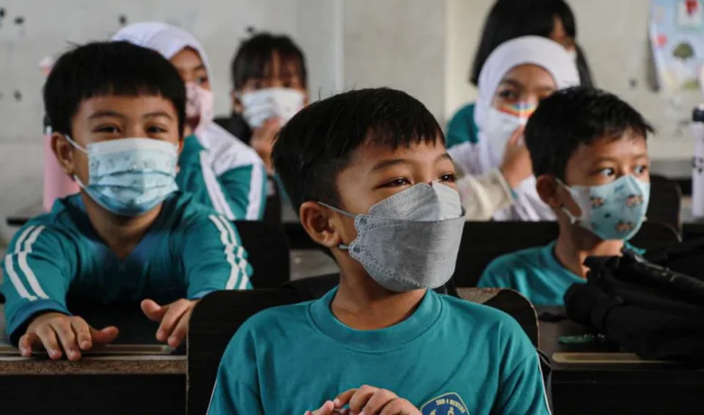 Kemenkes: Tiga Juta Orang Lebih Terpapar Asap, Kasus ISPA Melonjak di Kalimantan