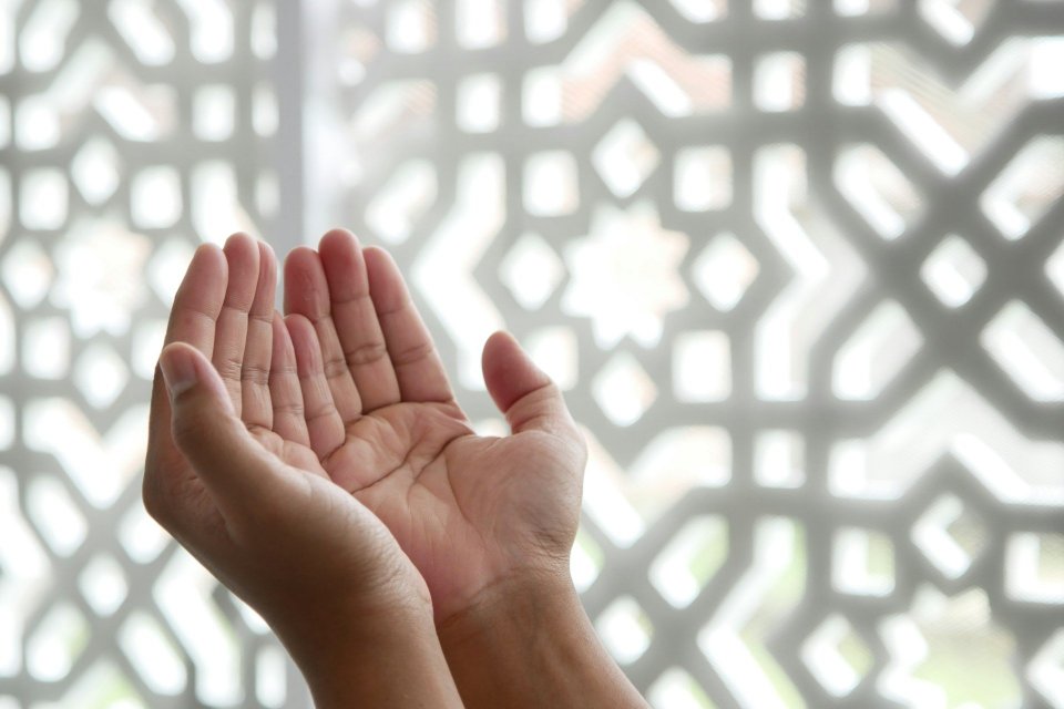 10 Doa Maulid Nabi Lengkap: Arab, Latin dan Artinya