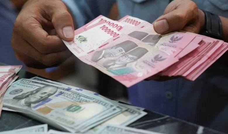 Rupiah Menguat 134 Poin ke 17.693 di Tengah Ketegangan Geopolitik dan Arah Fed