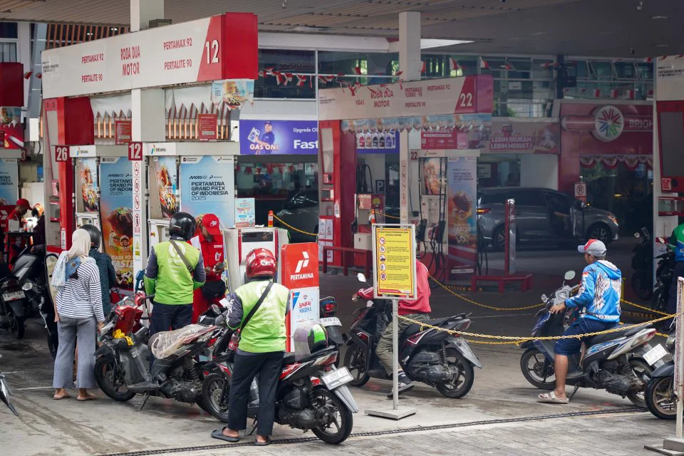 [Foto] Penggunaan Data Desil Pada Rencana Pengetatan Pembelian BBM Subsidi