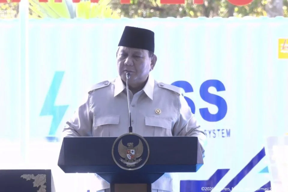 Prabowo Resmikan Proyek PLTS 100 GWp, Investasi Rp 1.140 Triliun