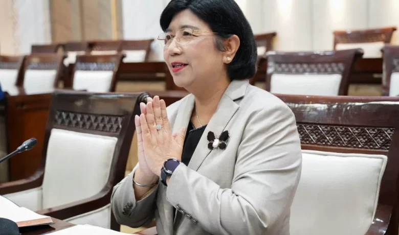 Destry Tegaskan Sinergi dengan Pemerintah Tak Ganggu Independensi BI