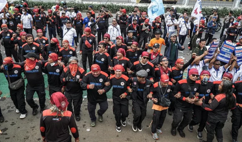 Catatan Buruh untuk RUU Ketenagakerjaan: Upah hingga Hapus Outsourcing