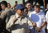 Prabowo Pantau Aktivitas Gunung Anak Krakatau, Minta Warga Tak Panik