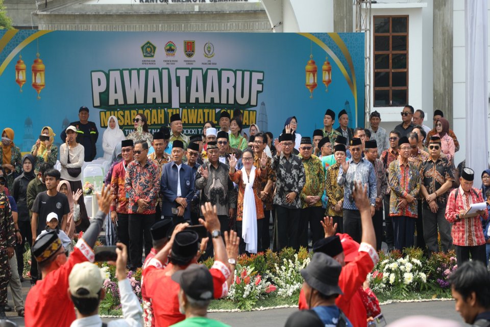 Ribuan_kafilah_dari_38_provinsi_memenuhi_ruas_jalan_Kota_Semaran-2026_09_13-16_24_14_0c3f9d7a40ee7020f740486e13b9132f_960x640_thumb