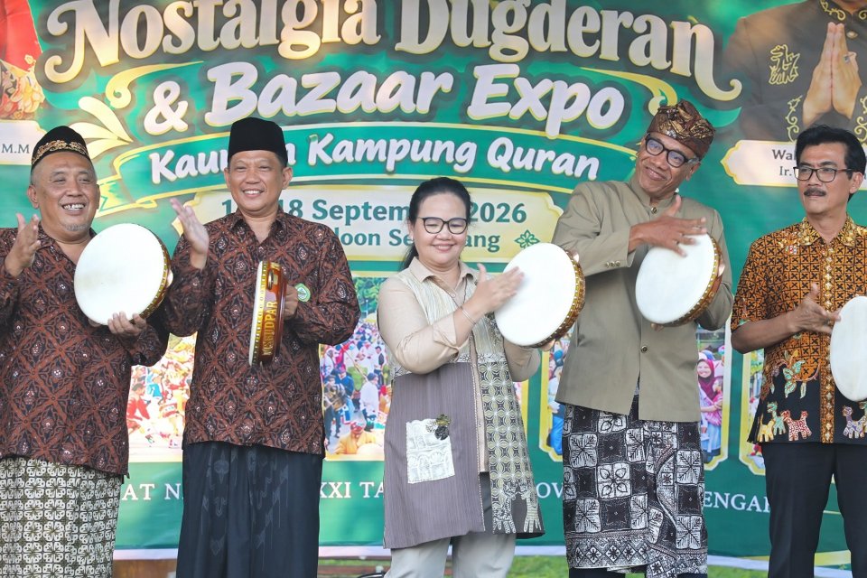 Wali_Kota_Semarang_Agustina_Wilujeng_mengajak_para_kafilah_dan_p-2026_09_16-06_32_29_5de0f89609b0ad6e24b8d2bfd9e6b13c_960x640_thumb