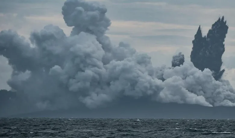 Abu Erupsi Anak Krakatau Terdeteksi di Jakarta, Bogor, Depok, Banten, Lampung