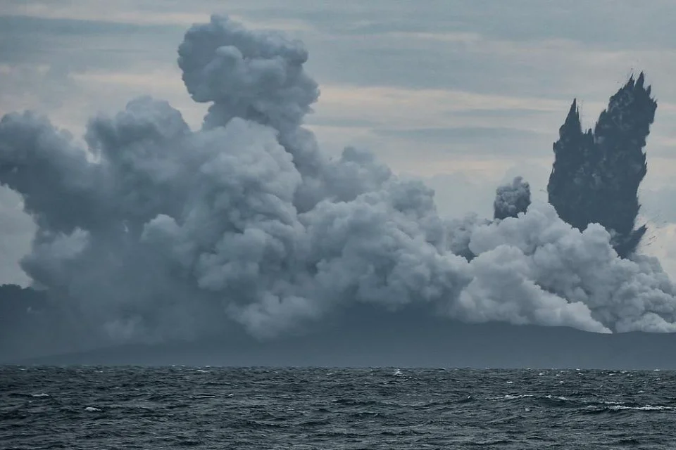 Abu Erupsi Anak Krakatau Terdeteksi di Jakarta, Bogor, Depok, Banten, Lampung