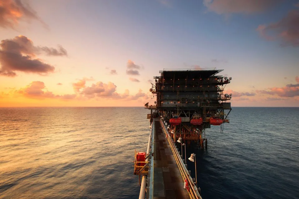 Harga Minyak Tembus US$ 100 per Barel Lagi, Perang AS-Iran dan Cina Jadi Pemicu
